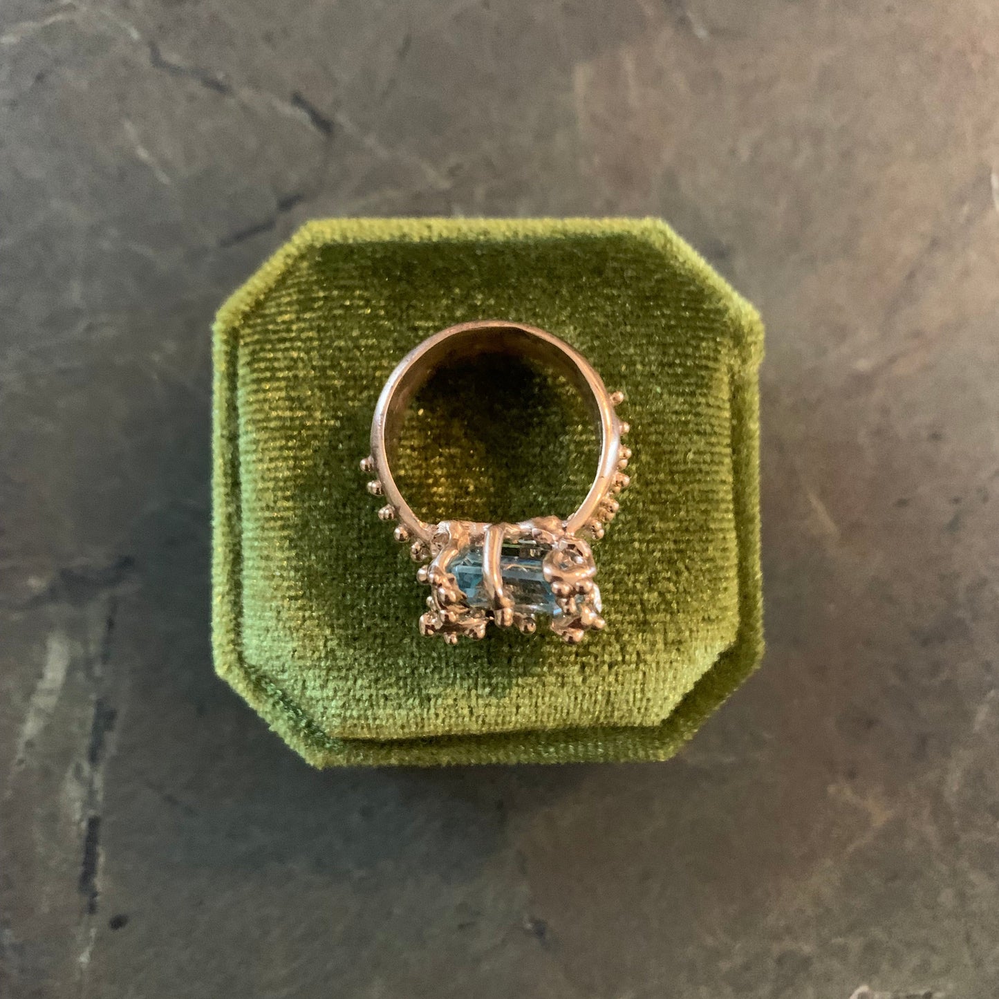 "Speciale" ring with sky topaz