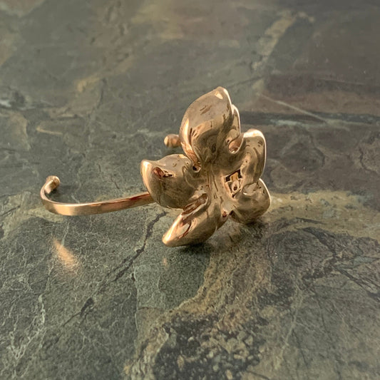 Bracciale cuff con fiore "Ninetta"