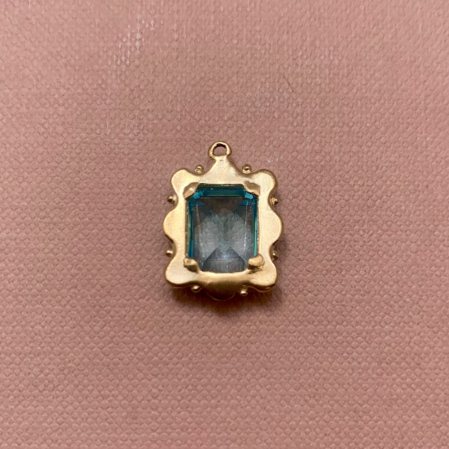 Ciondolo "Ninetta" con pietra azzurro light