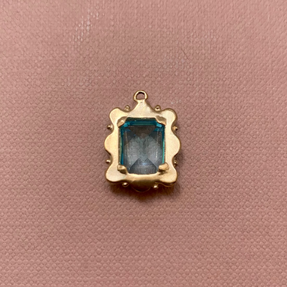 Ciondolo "Ninetta" con pietra azzurro light