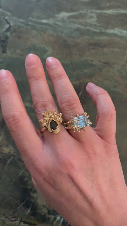 "Speciale" ring with sky topaz