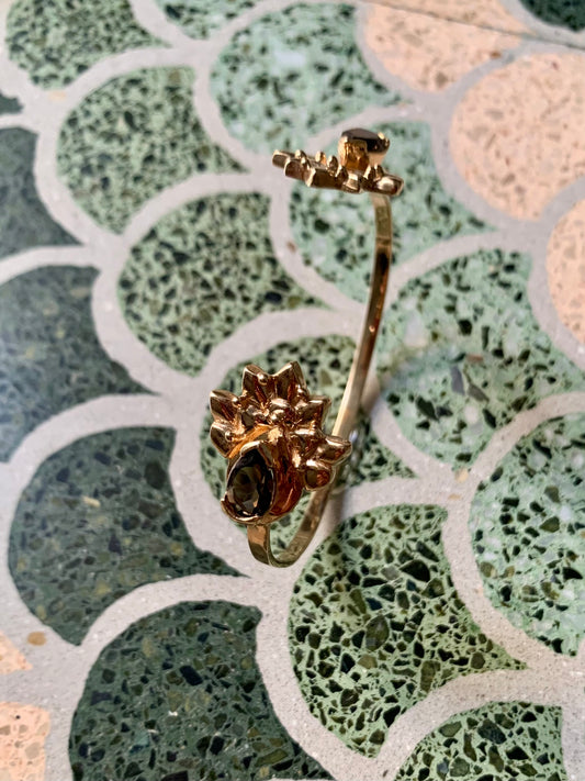 Bracciale cuff "Pavone" con quarzo fumé